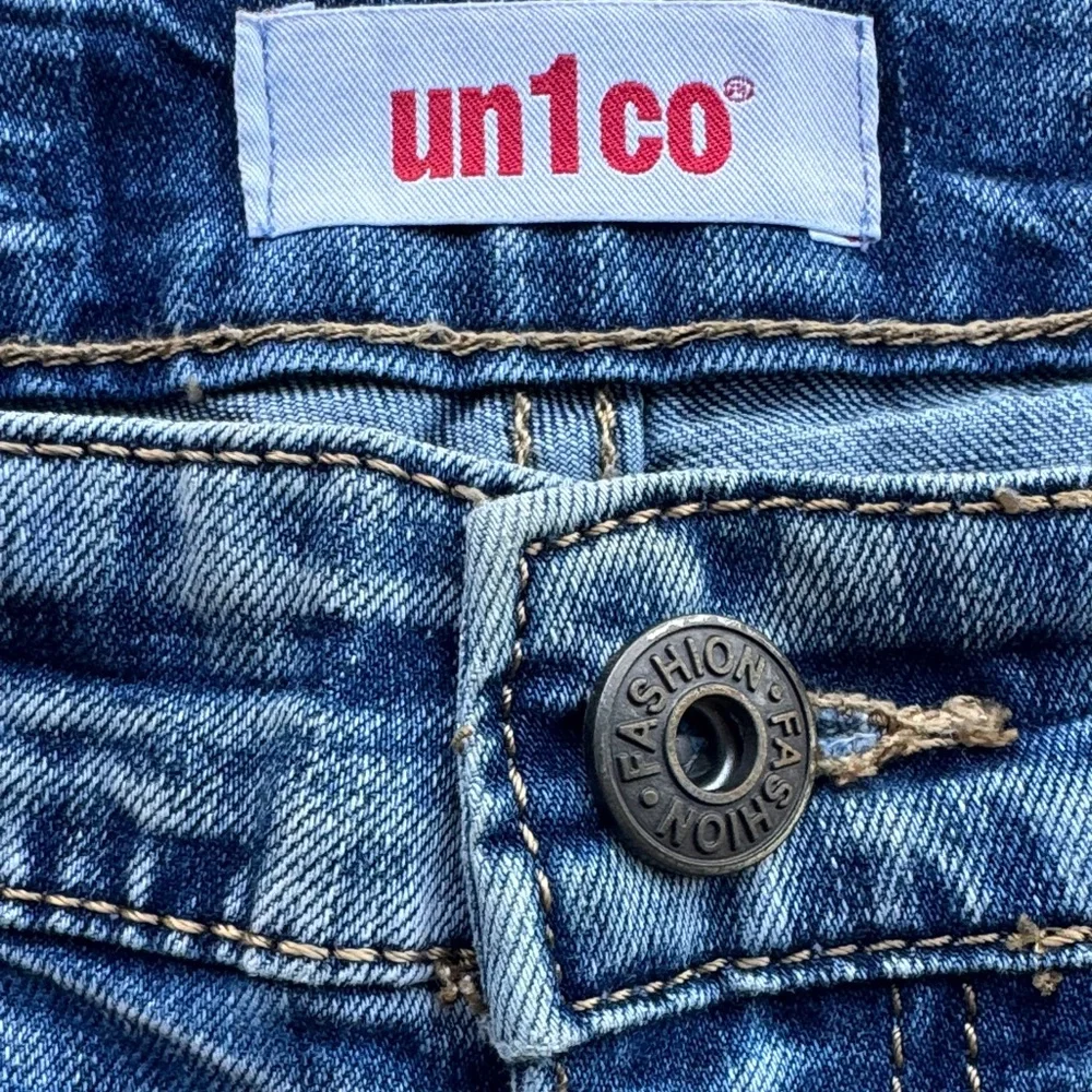 Un1co Light Blue Distressed Jeans Size 40 In style